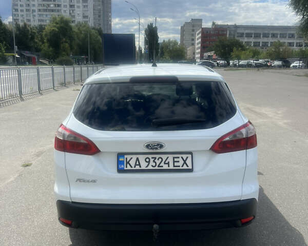 Белый Форд Фокус, объемом двигателя 1.6 л и пробегом 271 тыс. км за 7100 $, фото 5 на Automoto.ua