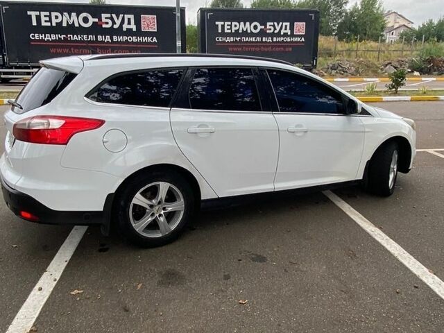 Білий Форд Фокус, об'ємом двигуна 1.6 л та пробігом 312 тис. км за 5000 $, фото 5 на Automoto.ua