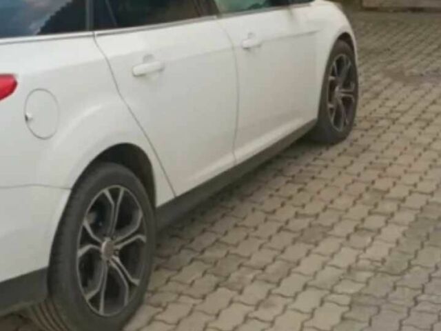Білий Форд Фокус, об'ємом двигуна 1.6 л та пробігом 325 тис. км за 5887 $, фото 5 на Automoto.ua