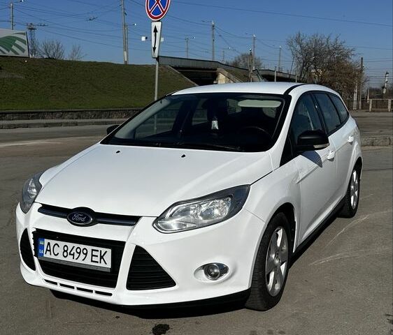 Белый Форд Фокус, объемом двигателя 1.6 л и пробегом 230 тыс. км за 6900 $, фото 3 на Automoto.ua