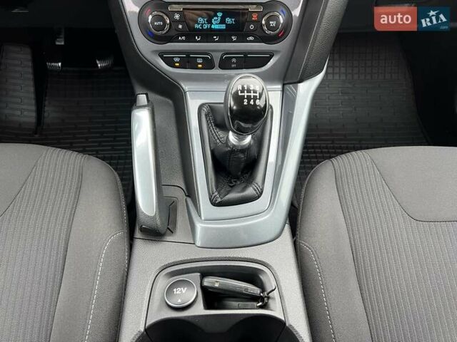 Білий Форд Фокус, об'ємом двигуна 1.6 л та пробігом 211 тис. км за 8750 $, фото 120 на Automoto.ua