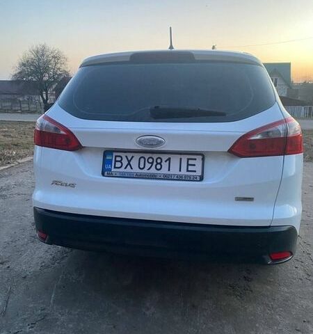 Белый Форд Фокус, объемом двигателя 1.56 л и пробегом 184 тыс. км за 6999 $, фото 4 на Automoto.ua
