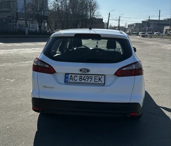 Белый Форд Фокус, объемом двигателя 1.6 л и пробегом 230 тыс. км за 6900 $, фото 10 на Automoto.ua