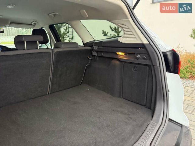 Белый Форд Фокус, объемом двигателя 1.6 л и пробегом 192 тыс. км за 7300 $, фото 32 на Automoto.ua