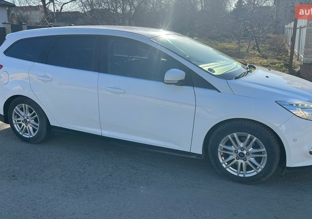 Белый Форд Фокус, объемом двигателя 2 л и пробегом 263 тыс. км за 6700 $, фото 3 на Automoto.ua