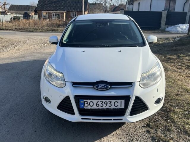 Белый Форд Фокус, объемом двигателя 2 л и пробегом 263 тыс. км за 7700 $, фото 1 на Automoto.ua