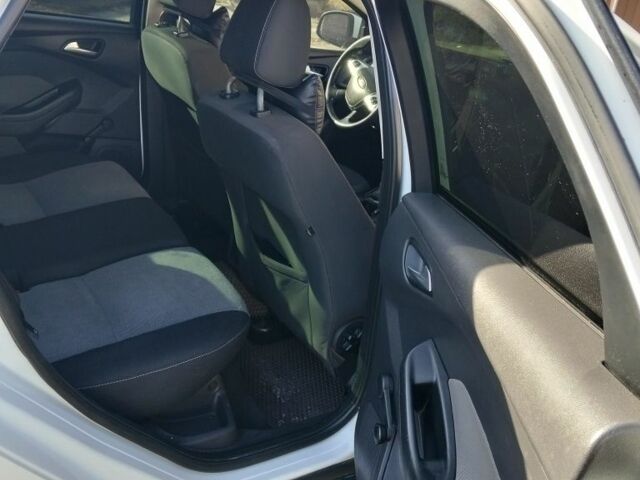 Білий Форд Фокус, об'ємом двигуна 0 л та пробігом 300 тис. км за 7600 $, фото 7 на Automoto.ua