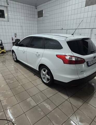 Білий Форд Фокус, об'ємом двигуна 1.6 л та пробігом 230 тис. км за 6900 $, фото 3 на Automoto.ua