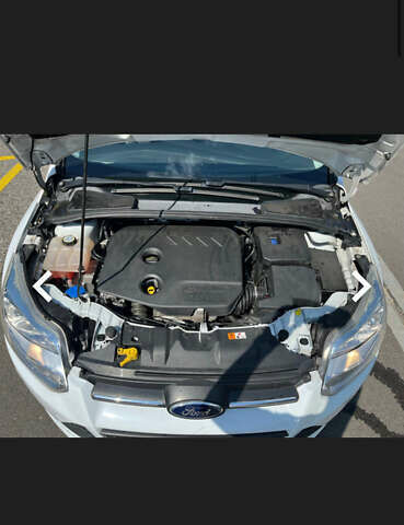 Білий Форд Фокус, об'ємом двигуна 1.56 л та пробігом 210 тис. км за 7900 $, фото 2 на Automoto.ua