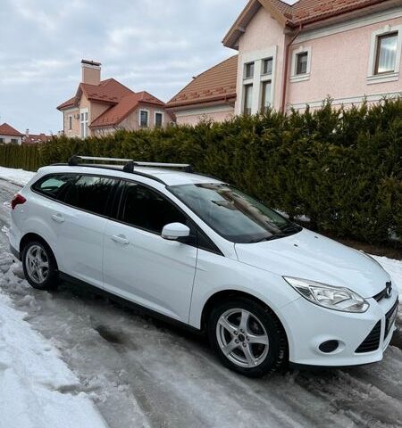 Білий Форд Фокус, об'ємом двигуна 1.56 л та пробігом 211 тис. км за 8000 $, фото 23 на Automoto.ua