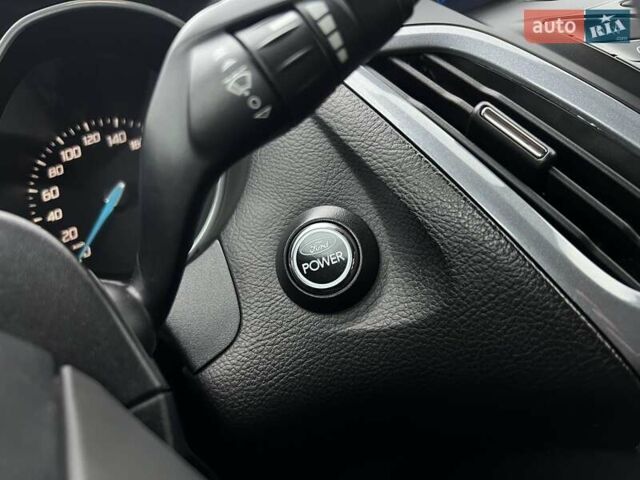 Білий Форд Фокус, об'ємом двигуна 1.6 л та пробігом 211 тис. км за 8750 $, фото 110 на Automoto.ua