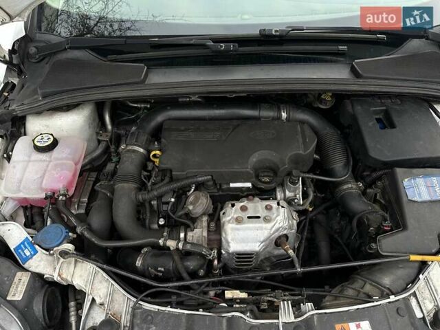 Белый Форд Фокус, объемом двигателя 1 л и пробегом 113 тыс. км за 7600 $, фото 45 на Automoto.ua