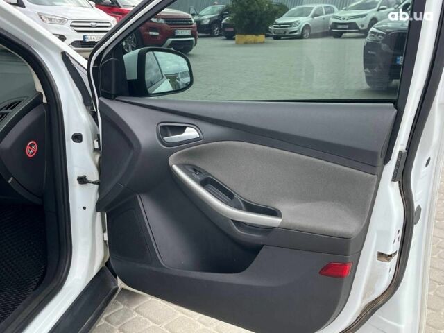 Білий Форд Фокус, об'ємом двигуна 1.6 л та пробігом 263 тис. км за 6790 $, фото 35 на Automoto.ua