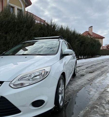 Білий Форд Фокус, об'ємом двигуна 1.56 л та пробігом 211 тис. км за 8000 $, фото 12 на Automoto.ua