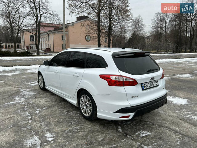 Белый Форд Фокус, объемом двигателя 1 л и пробегом 240 тыс. км за 6494 $, фото 1 на Automoto.ua