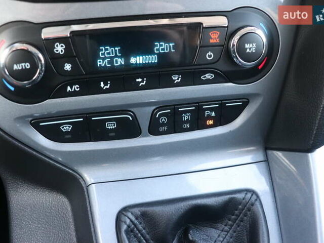 Білий Форд Фокус, об'ємом двигуна 1 л та пробігом 112 тис. км за 7200 $, фото 13 на Automoto.ua