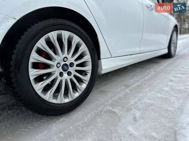 Белый Форд Фокус, объемом двигателя 1 л и пробегом 113 тыс. км за 7600 $, фото 32 на Automoto.ua