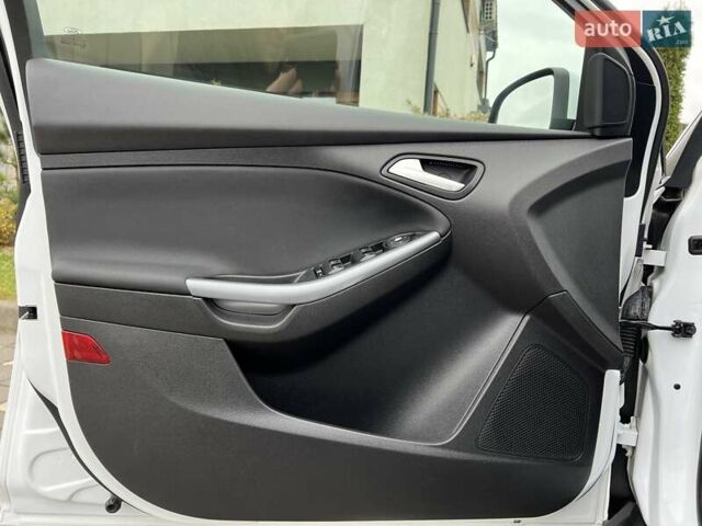 Білий Форд Фокус, об'ємом двигуна 1.6 л та пробігом 211 тис. км за 8750 $, фото 77 на Automoto.ua