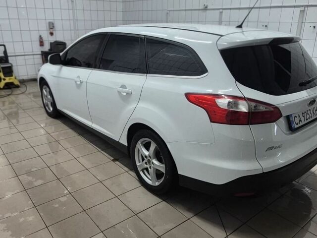 Белый Форд Фокус, объемом двигателя 1.6 л и пробегом 230 тыс. км за 6900 $, фото 4 на Automoto.ua