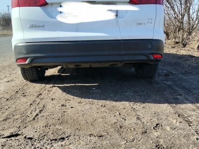 Білий Форд Фокус, об'ємом двигуна 0 л та пробігом 300 тис. км за 7600 $, фото 3 на Automoto.ua