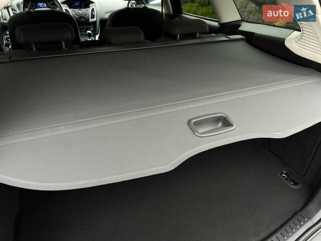 Білий Форд Фокус, об'ємом двигуна 1.6 л та пробігом 211 тис. км за 8750 $, фото 137 на Automoto.ua