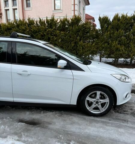 Білий Форд Фокус, об'ємом двигуна 1.56 л та пробігом 211 тис. км за 8000 $, фото 27 на Automoto.ua