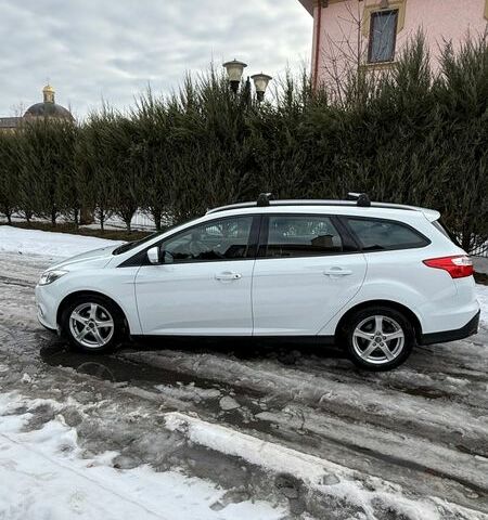 Білий Форд Фокус, об'ємом двигуна 1.56 л та пробігом 211 тис. км за 8000 $, фото 21 на Automoto.ua