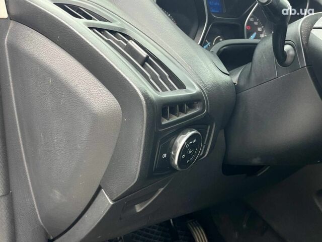 Білий Форд Фокус, об'ємом двигуна 1.6 л та пробігом 263 тис. км за 6790 $, фото 34 на Automoto.ua