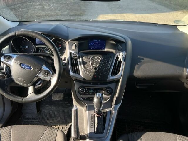 Белый Форд Фокус, объемом двигателя 2 л и пробегом 263 тыс. км за 7700 $, фото 5 на Automoto.ua