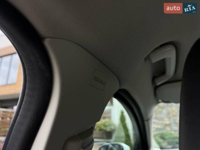 Білий Форд Фокус, об'ємом двигуна 1.6 л та пробігом 211 тис. км за 8750 $, фото 128 на Automoto.ua