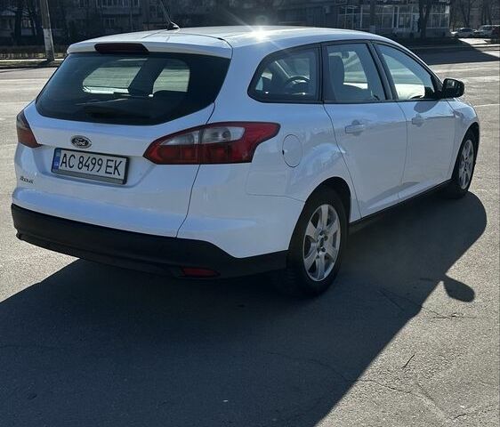 Белый Форд Фокус, объемом двигателя 1.6 л и пробегом 230 тыс. км за 6900 $, фото 9 на Automoto.ua