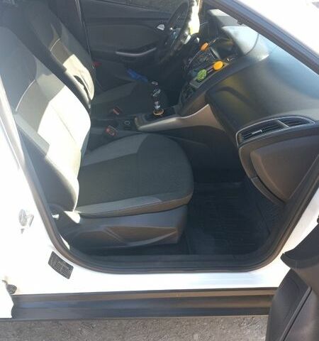 Білий Форд Фокус, об'ємом двигуна 1.6 л та пробігом 271 тис. км за 7200 $, фото 5 на Automoto.ua