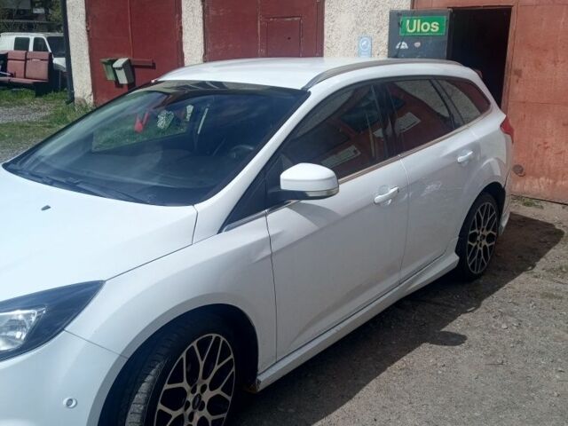 Білий Форд Фокус, об'ємом двигуна 1 л та пробігом 237 тис. км за 5200 $, фото 11 на Automoto.ua