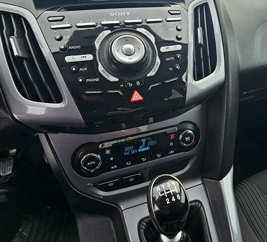 Белый Форд Фокус, объемом двигателя 1.6 л и пробегом 261 тыс. км за 7250 $, фото 18 на Automoto.ua