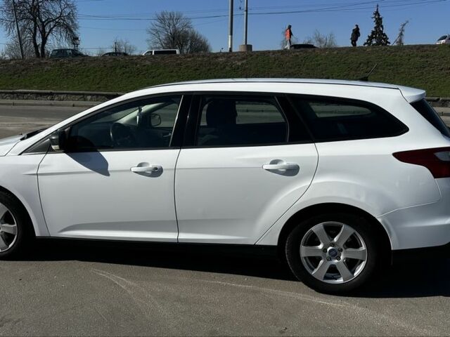 Белый Форд Фокус, объемом двигателя 1.6 л и пробегом 230 тыс. км за 6900 $, фото 16 на Automoto.ua