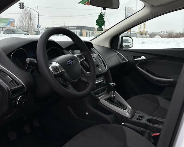 Білий Форд Фокус, об'ємом двигуна 1.6 л та пробігом 223 тис. км за 7700 $, фото 12 на Automoto.ua