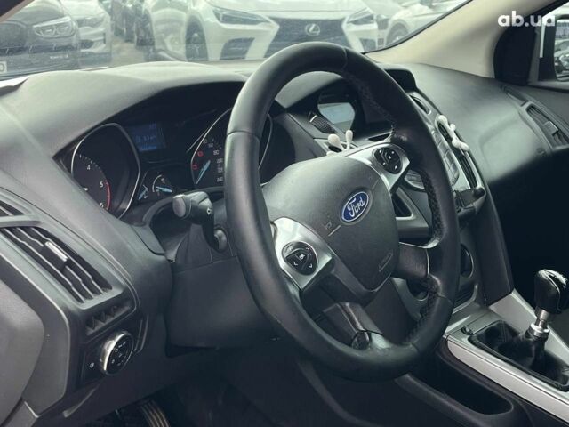 Білий Форд Фокус, об'ємом двигуна 1.6 л та пробігом 263 тис. км за 6790 $, фото 15 на Automoto.ua