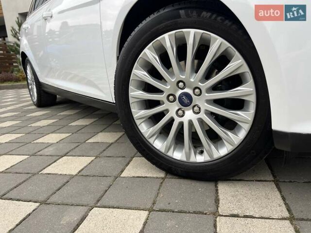 Білий Форд Фокус, об'ємом двигуна 1.6 л та пробігом 211 тис. км за 8750 $, фото 11 на Automoto.ua