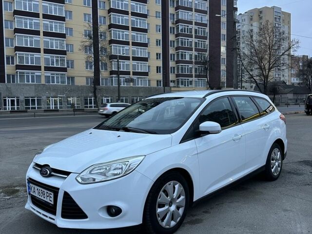 Белый Форд Фокус, объемом двигателя 2 л и пробегом 175 тыс. км за 7499 $, фото 1 на Automoto.ua