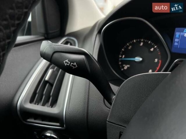 Білий Форд Фокус, об'ємом двигуна 1.6 л та пробігом 211 тис. км за 8750 $, фото 112 на Automoto.ua