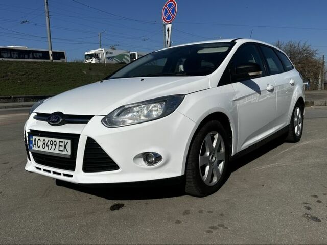 Белый Форд Фокус, объемом двигателя 1.6 л и пробегом 230 тыс. км за 6900 $, фото 2 на Automoto.ua