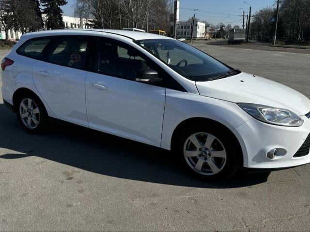 Белый Форд Фокус, объемом двигателя 1.6 л и пробегом 230 тыс. км за 6900 $, фото 5 на Automoto.ua