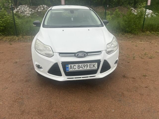 Белый Форд Фокус, объемом двигателя 1.6 л и пробегом 250 тыс. км за 6200 $, фото 4 на Automoto.ua