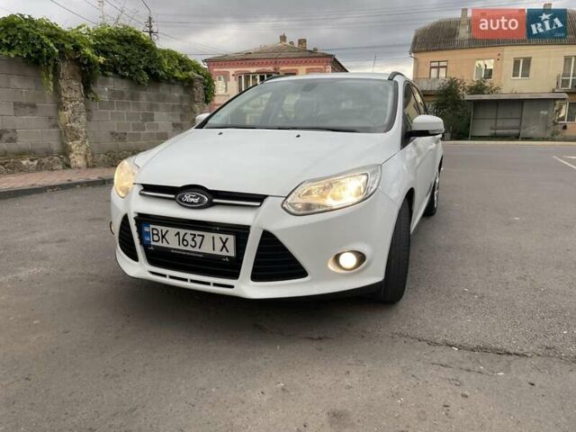 Білий Форд Фокус, об'ємом двигуна 1.56 л та пробігом 220 тис. км за 8499 $, фото 20 на Automoto.ua