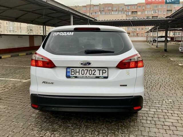 Білий Форд Фокус, об'ємом двигуна 1.6 л та пробігом 252 тис. км за 6400 $, фото 2 на Automoto.ua