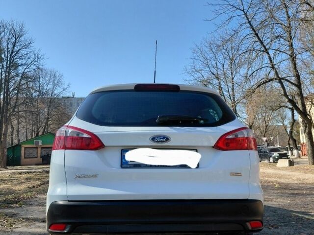 Белый Форд Фокус, объемом двигателя 1.6 л и пробегом 240 тыс. км за 6950 $, фото 8 на Automoto.ua