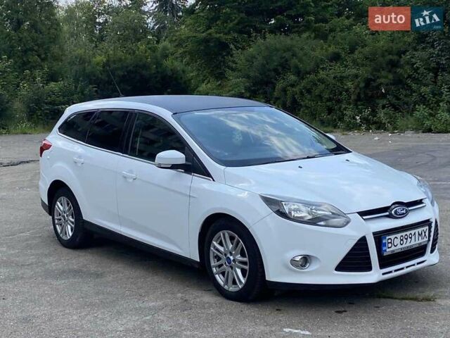 Белый Форд Фокус, объемом двигателя 1.56 л и пробегом 240 тыс. км за 6481 $, фото 1 на Automoto.ua