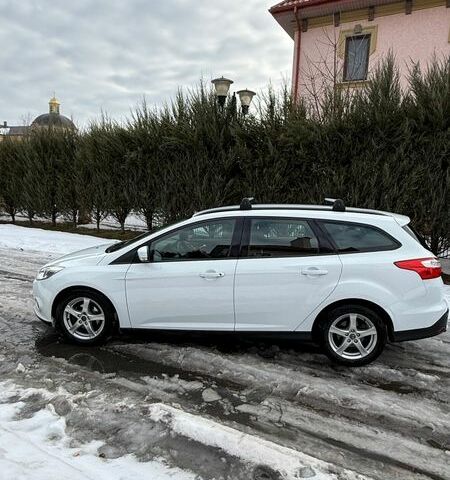 Білий Форд Фокус, об'ємом двигуна 1.56 л та пробігом 211 тис. км за 8000 $, фото 20 на Automoto.ua