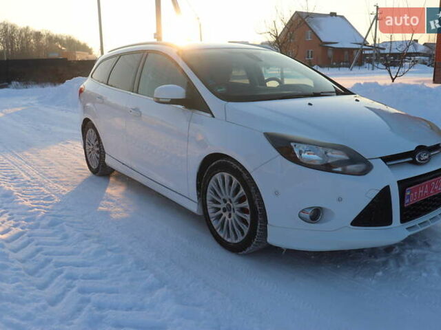 Білий Форд Фокус, об'ємом двигуна 1 л та пробігом 112 тис. км за 7200 $, фото 5 на Automoto.ua