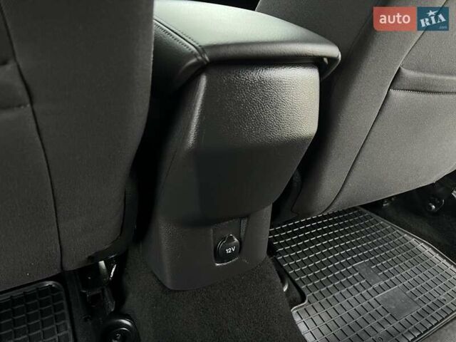 Білий Форд Фокус, об'ємом двигуна 1.6 л та пробігом 211 тис. км за 8750 $, фото 126 на Automoto.ua